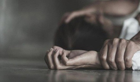 sex không che lồn Bố Ông xã háo dâm và cô bạn gái của con trai xinh đẹp