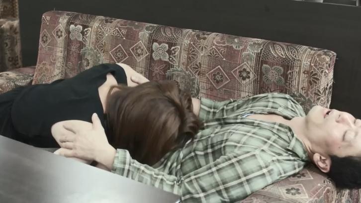 sex cosplay cáo Nữa đêm đòi ngủ với chị gái